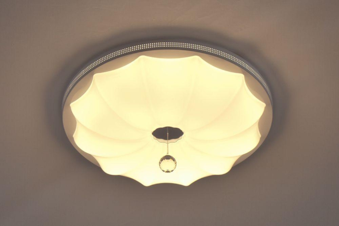 Потолочная диммируемая люстра с пультом ДУ Escada Stacy 10231/S LED 