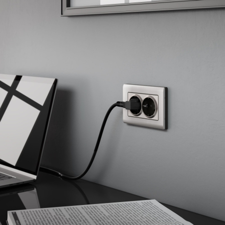 Розетка двойная с заземлением (глянцевый никель) Werkel W1172002