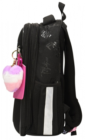 Нарушена упаковка! <712395> Рюкзак Schoolformat ERGONOMIC LIGHT КОМИКС АНИМЕ 21 л черн. 38х29х19 жестк. каркас 2 отд. молния держатель для карточек брелок кармашки РЮКЖКМБ-КА (247696)