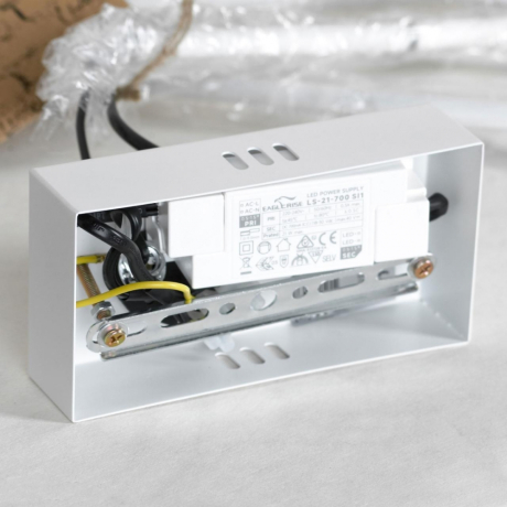 Люстра на штанге Lussole Beaumont LSP-7074 