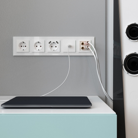 Розетка HDMI (белый) Werkel W1186001