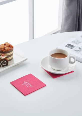 420191 Салфетка для сервировки декоративная (плейсмат) ANDASIBE, L100, B100, H3, полиэстер, ярко-розовый Eglo 