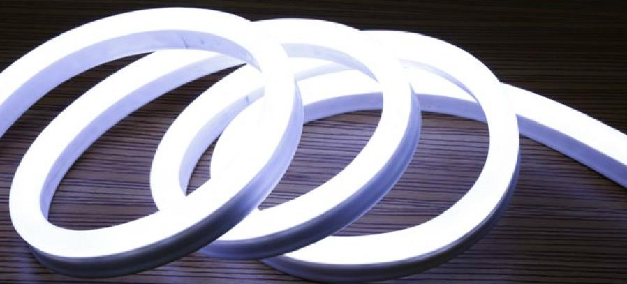 50м. Неоновая лента дневного цвета 2835, 6500К, 8W, 220V, 120LED/m, IP67 Uniel ULS-N21-2835-120LED-m-8mm-IP67-220V-8W-m-50M-DW -(UL-00002924) 