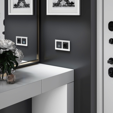 Витринный образец!  <90678> Розетка с заземлением, шторками и USBх2 (черный матовый) Werkel W1171508