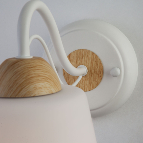 Бра 70062/1 белый Eurosvet 